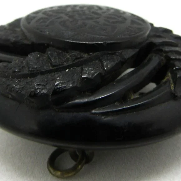 Antique Victorian Carved Jet Mourning Brooch Fern Frond Design - Picture 5 of 8